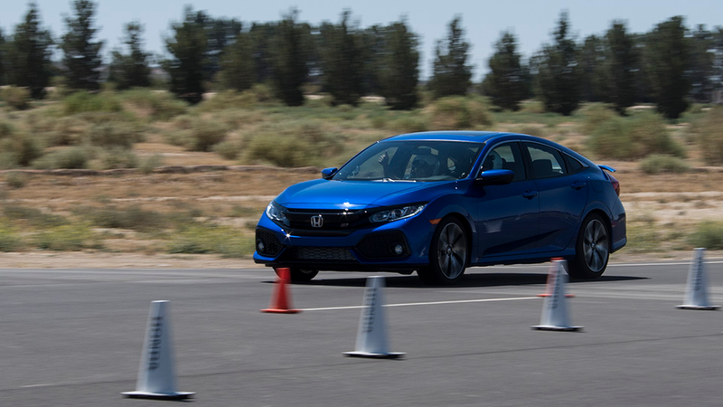 Illustration for article titled The 2017 Honda Civic Si Is The Kind Of Fun That Won’t Ruin Your Life